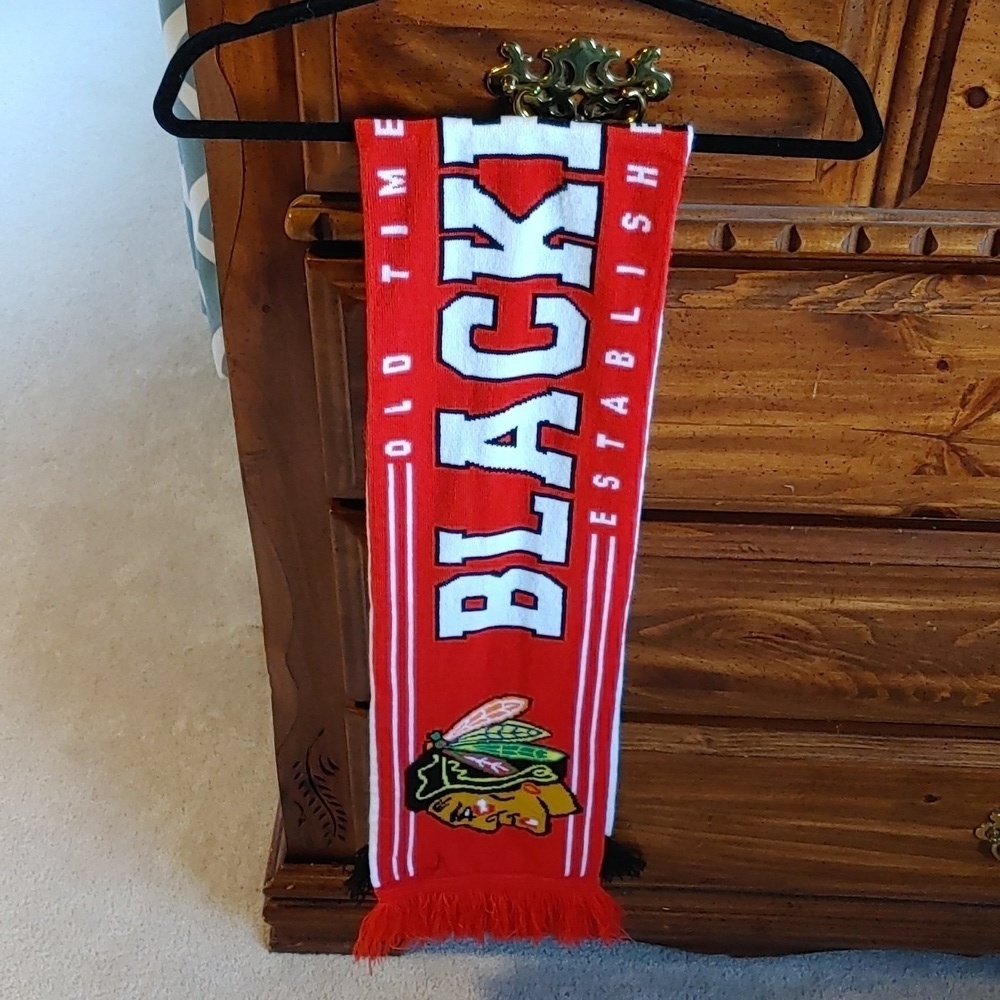 NHL Chicago Blackhawks Colourful Fan Scarf